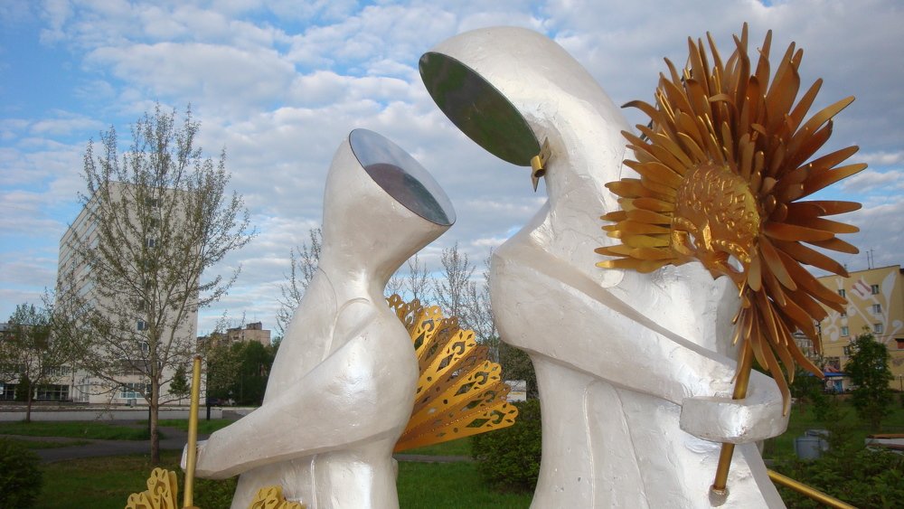 Смотрюсь  в тебя, как в зеркало и вижу отражение.