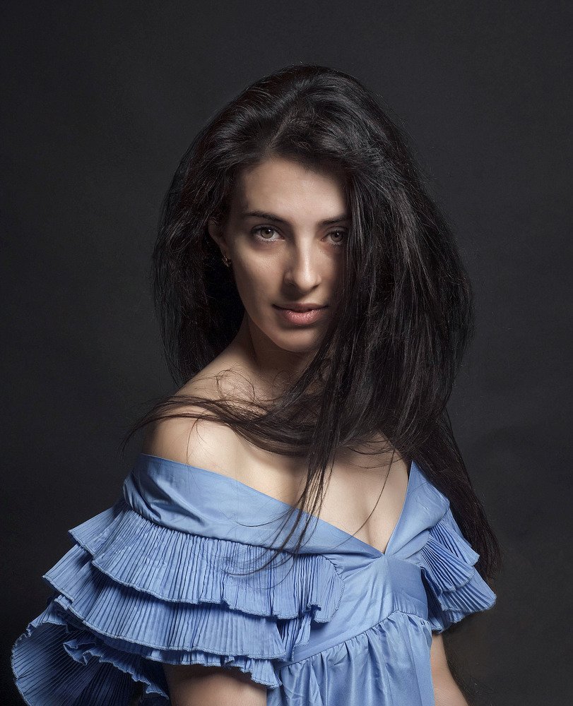 Загадка в голубом.