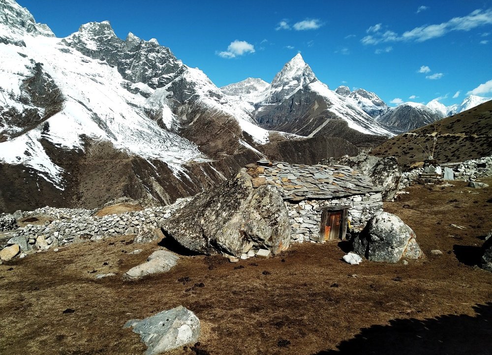 Скромное жилище