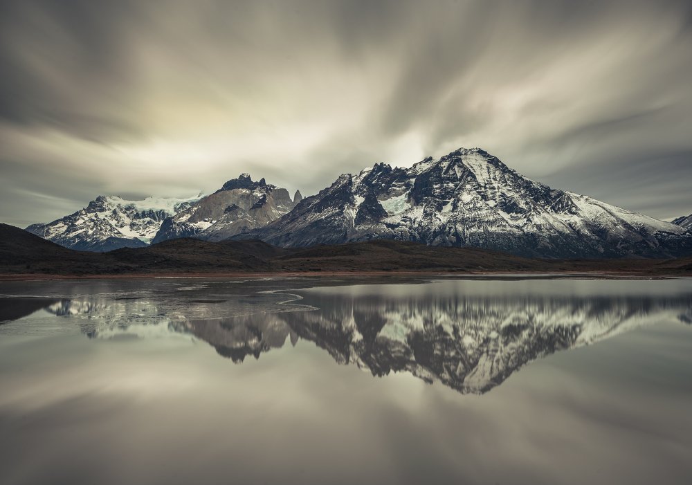 Laguna de los Cisnes - Torres del Paine NP - Chile