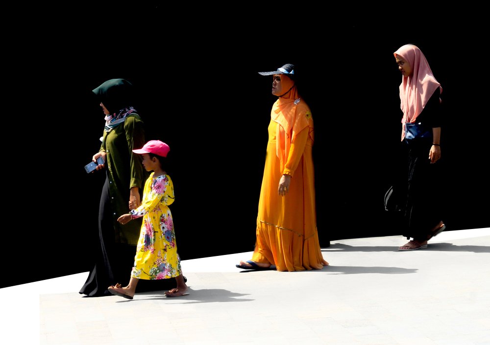 Colors of the mandatory