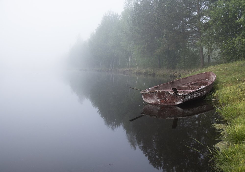 Пока рыбак спит.