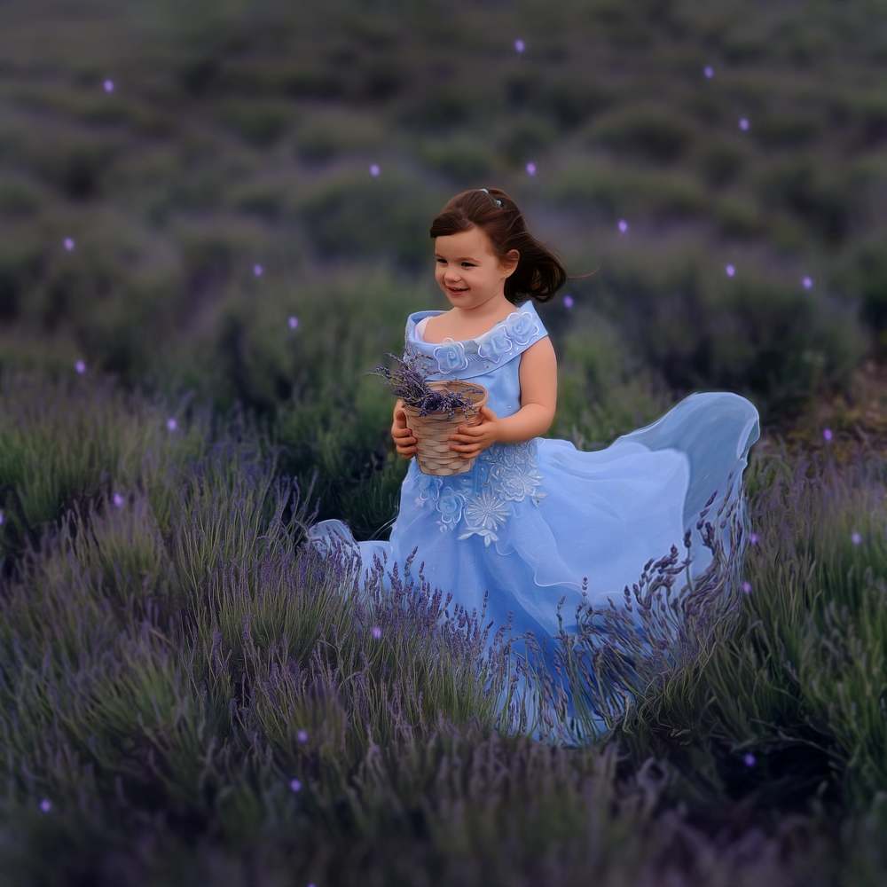 Photograph by Yulia Kineberg