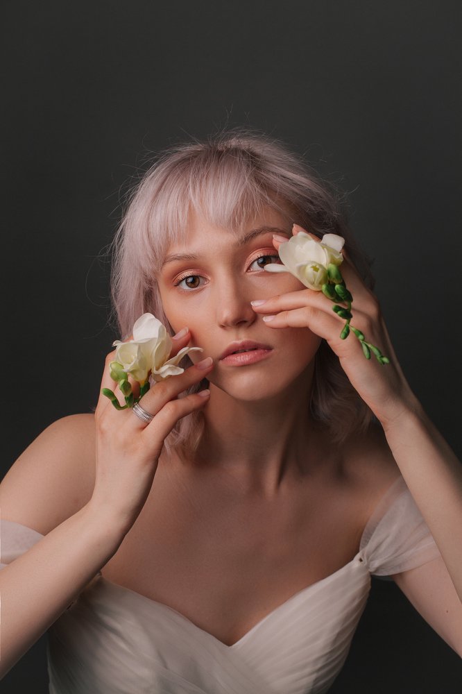 и по секрету...