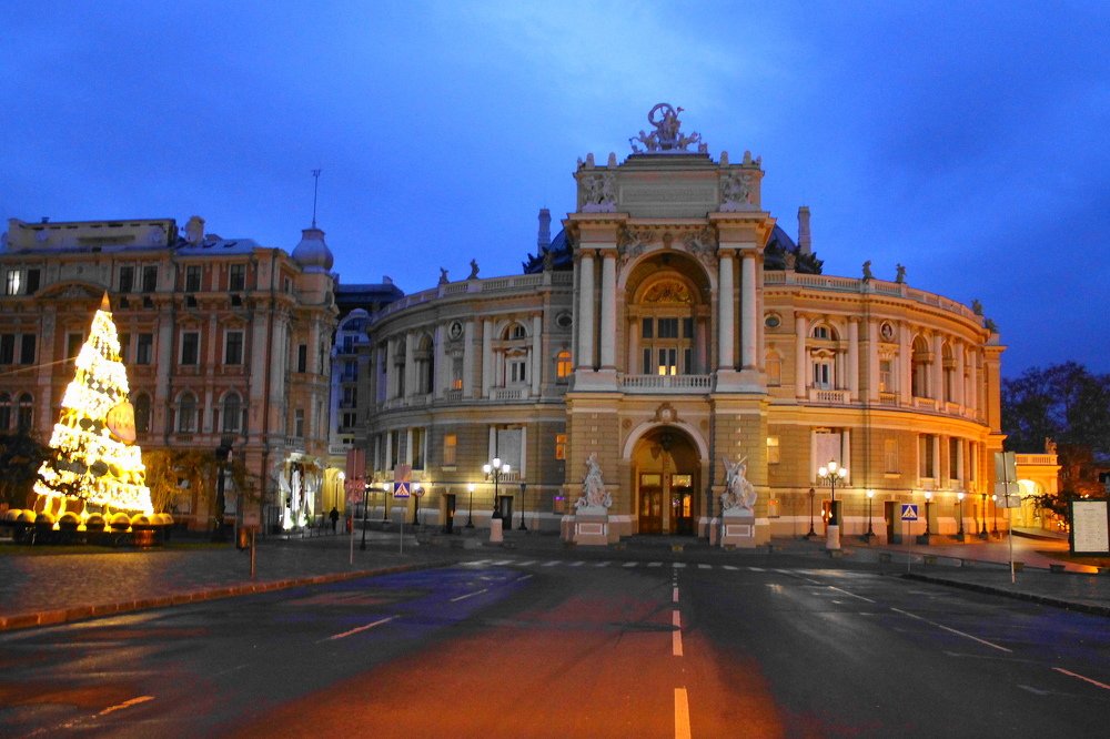 Oдесса, Новогодний Оперный