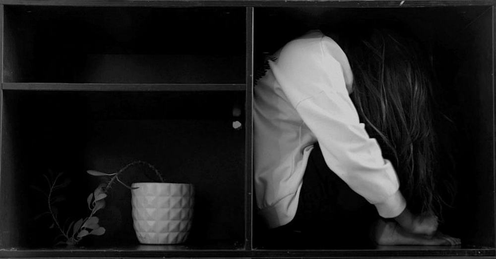 social distancing / self isolation