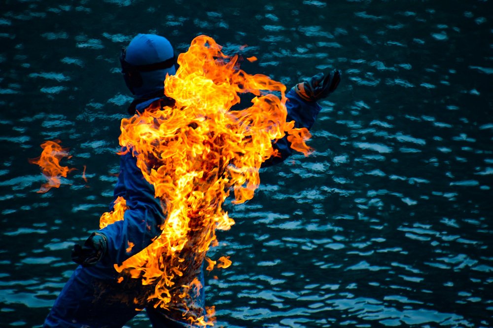 Shall i jump in the water or die with the Fire !!!