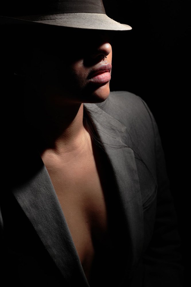 La chica del sombrero