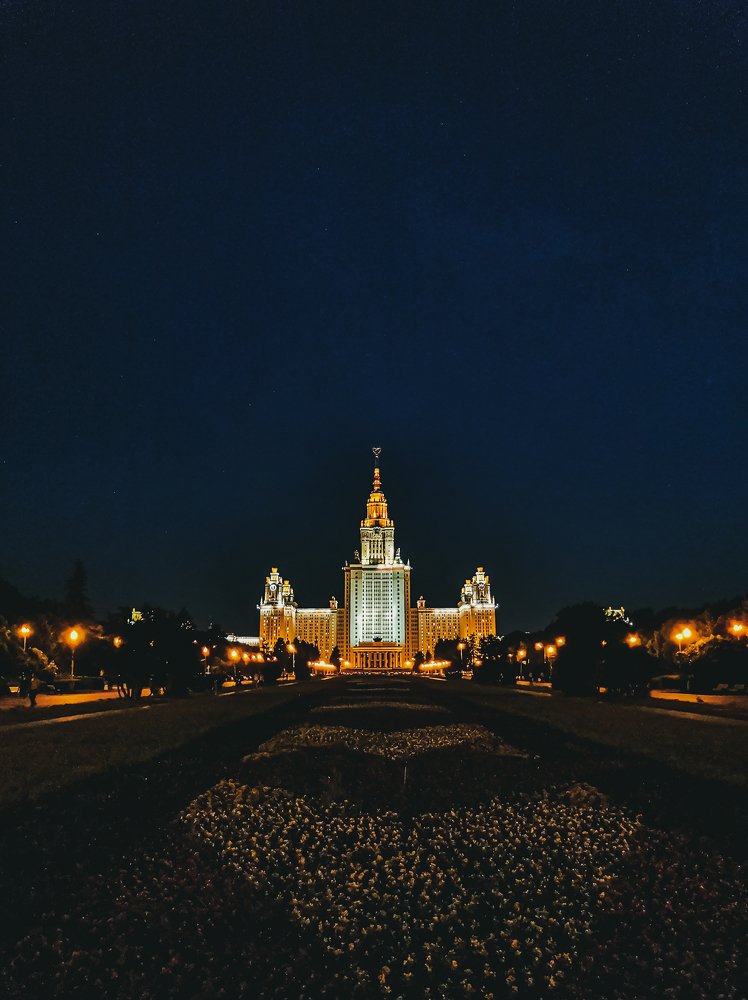 Photograph by Ilia Nikolenko