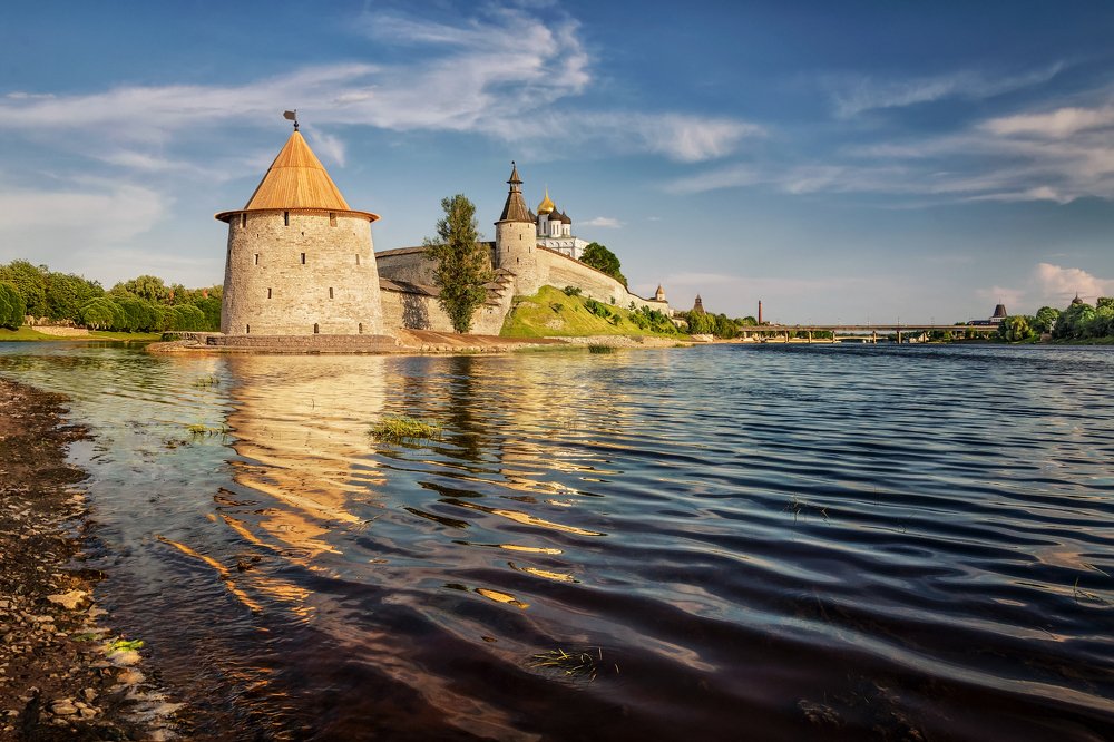 На реке Великой