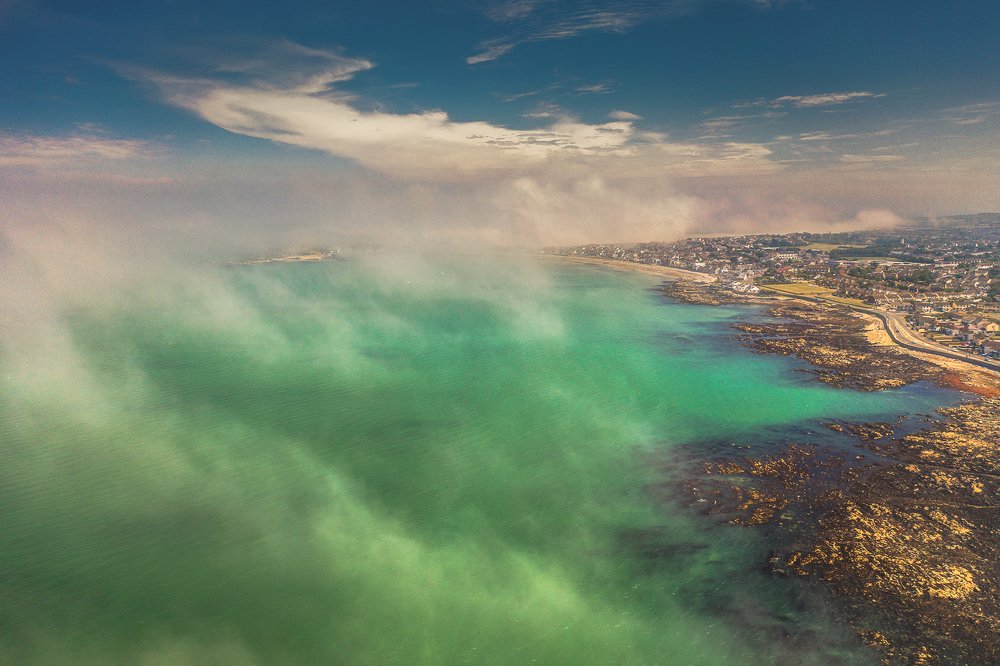 Photograph by Marek Biegalski