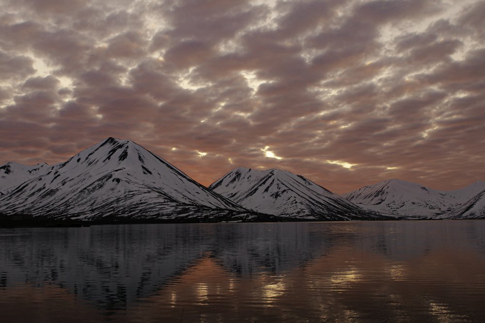 Рассвет в бухте Бечевинская(Камчатка)