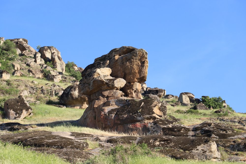 A rock called (big ear)