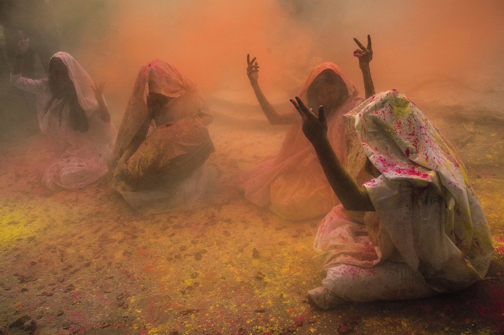 Divine Holi