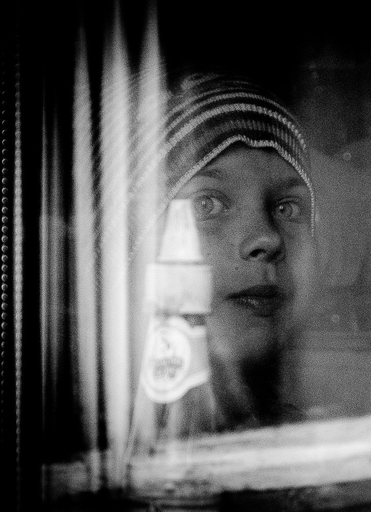 Взгляд в окне