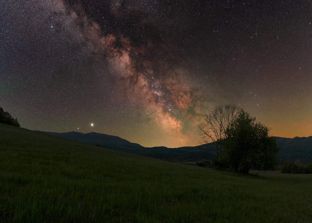 Glow in the night sky