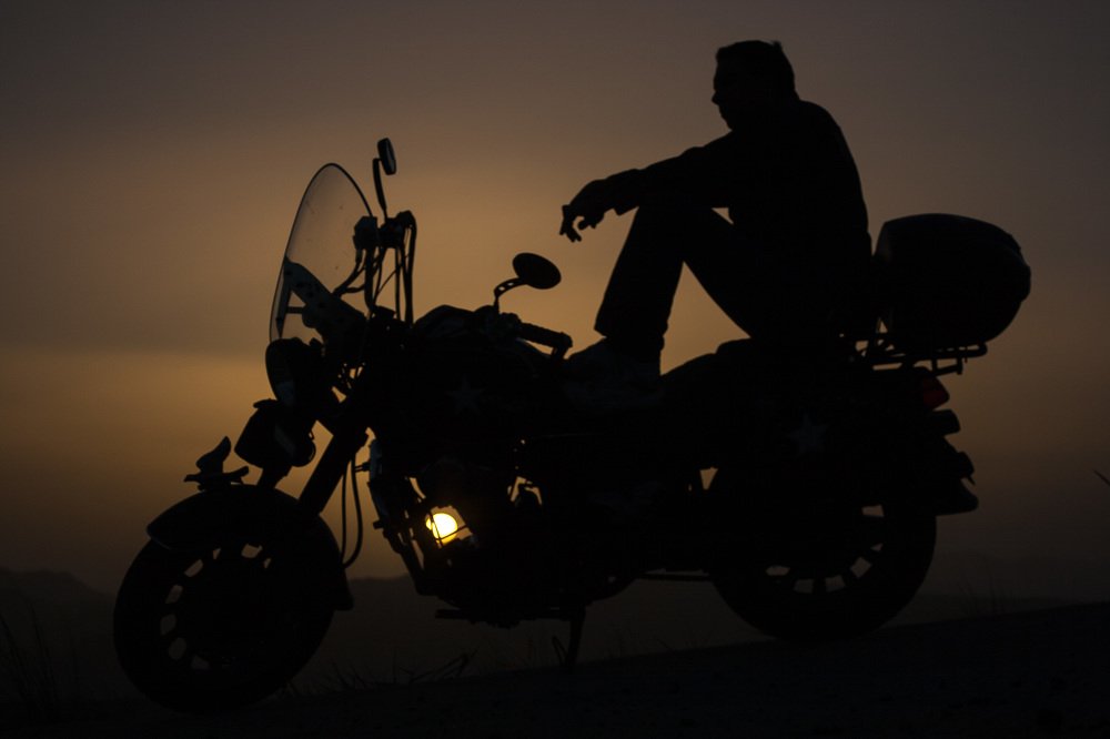 Tarde en moto