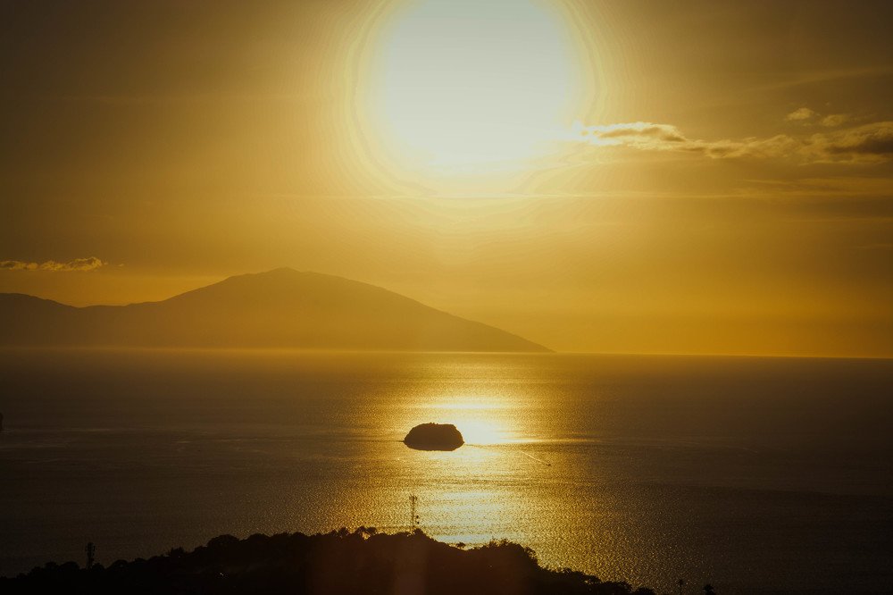 Beauty before Disaster.