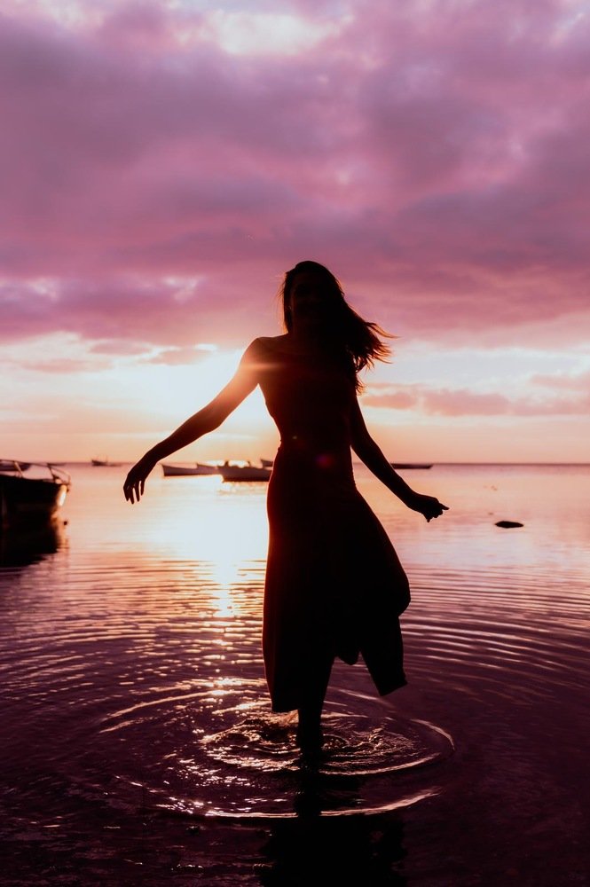 Тень на закате