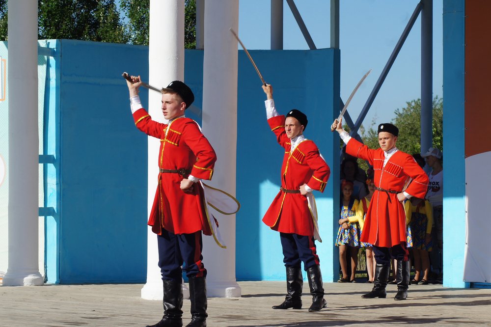 танец с саблями