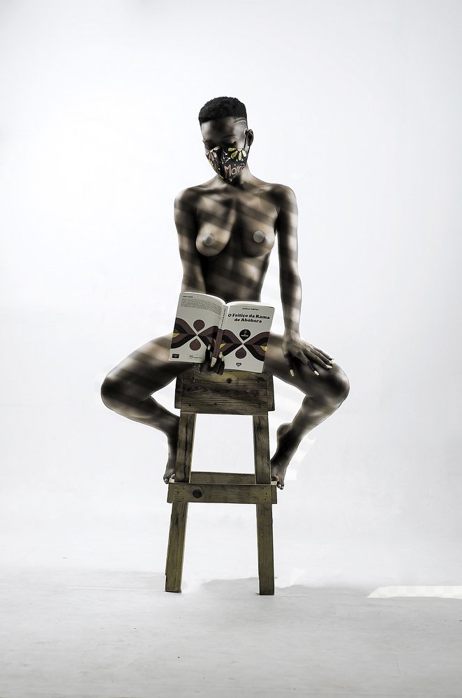 Nú Artístico African