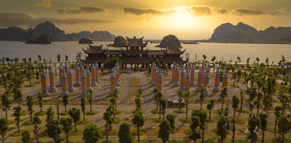 Photograph by Đinh Hoàng