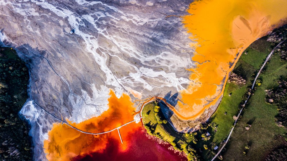 Photograph by MINCSOR SZABOLCS