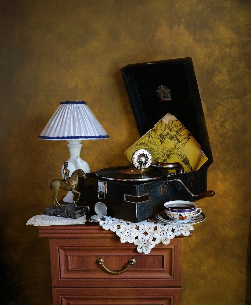 Тихим вечером.