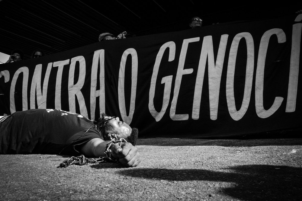 CONTRA O GENOCÍDIO