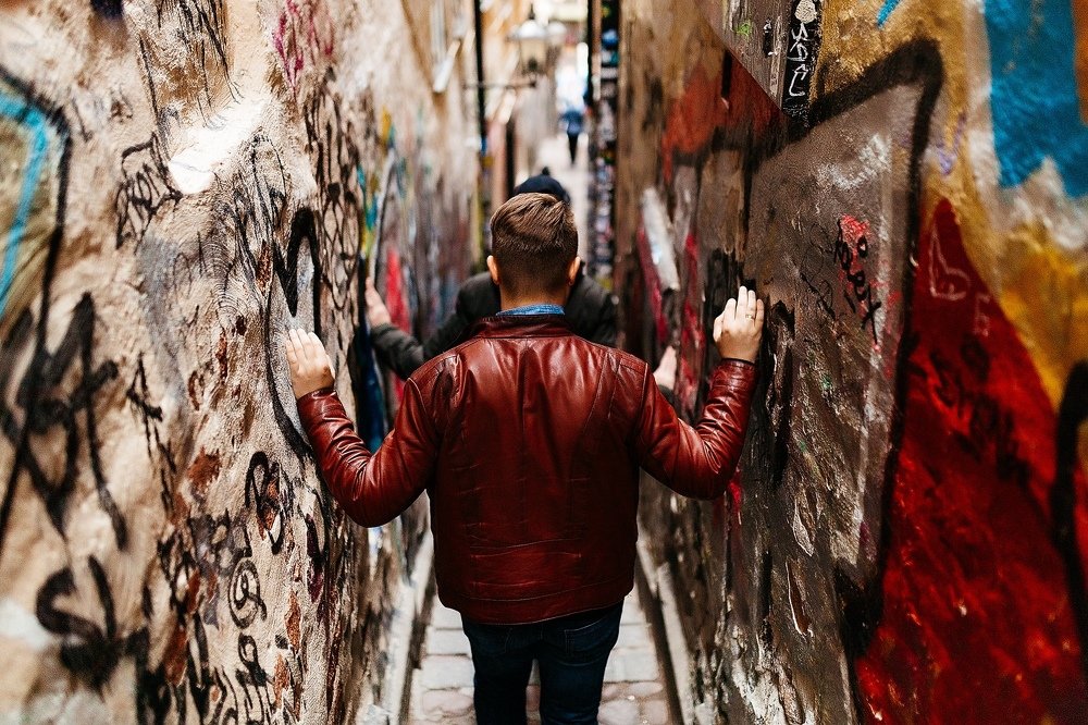 Узкий лестничный переулок