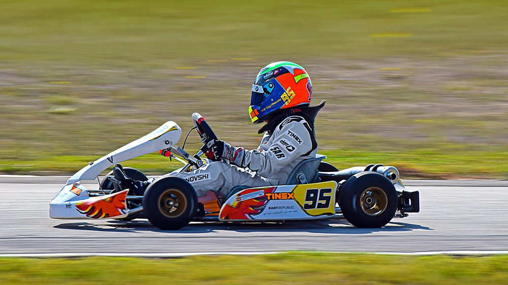 Full throttle at the race track!