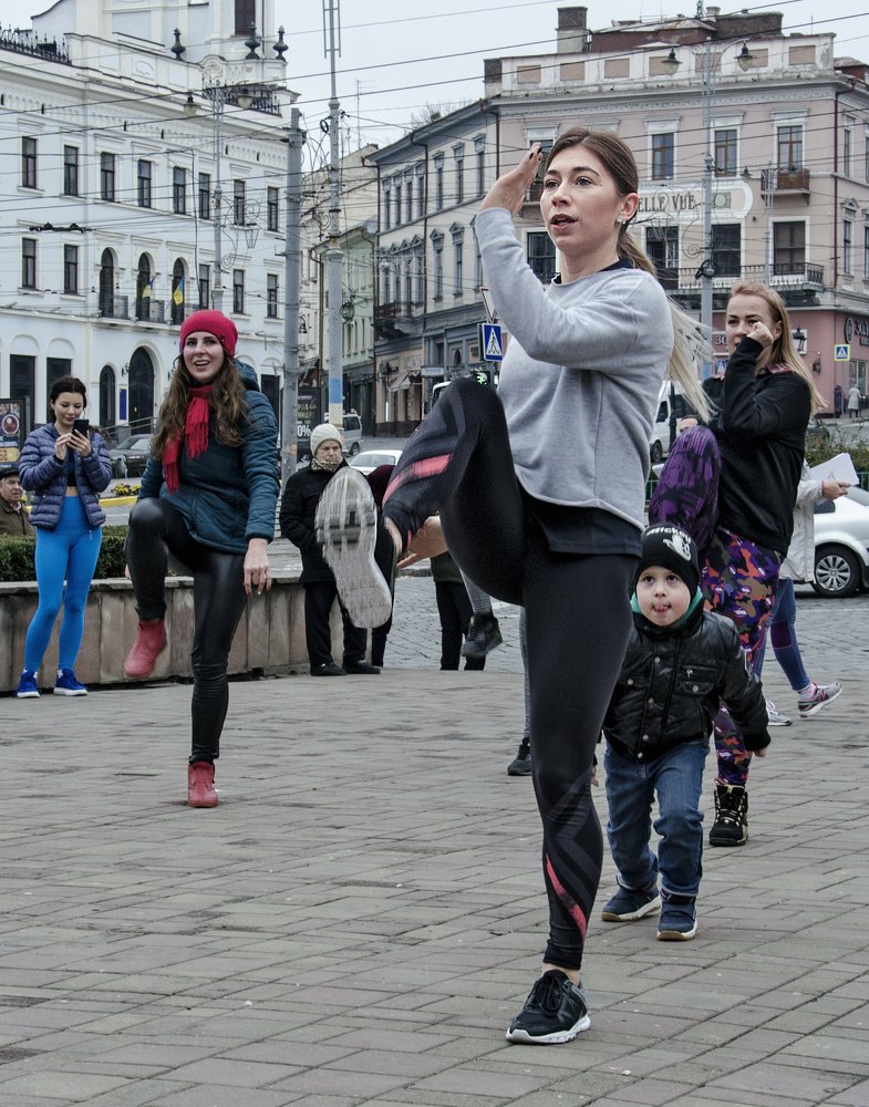 Танцевальный инструктор.