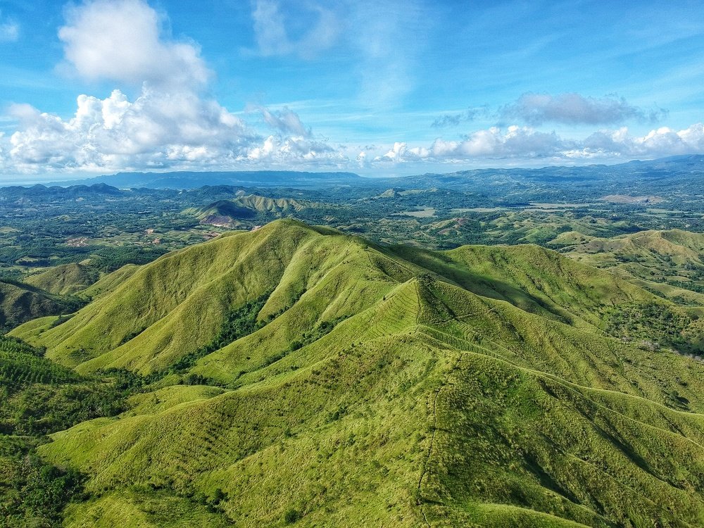 Binabaje Hills' Beauty