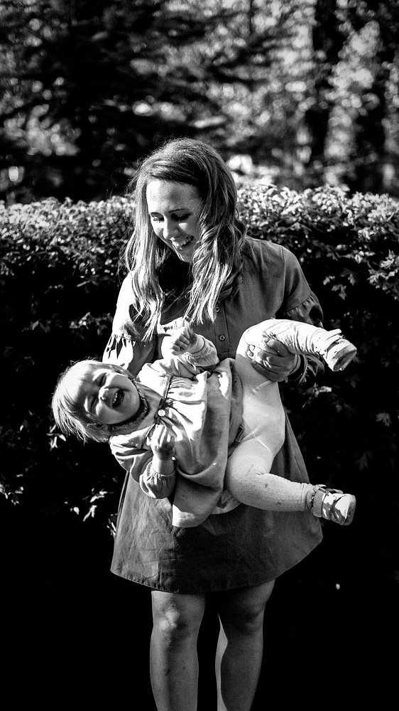 мама с дочкой . искреннее счастье