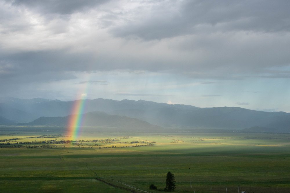 Радуга в Уймонской долине, Горный Алтай