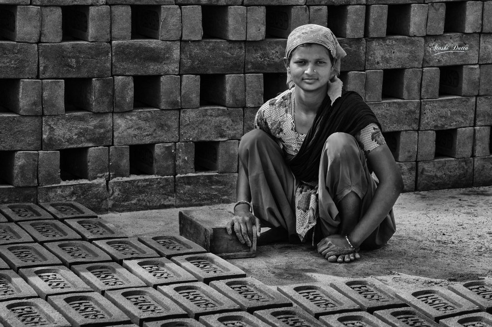 BRICK FIELD LADY