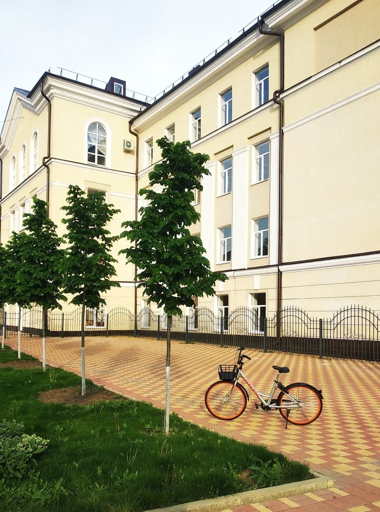 Май в городке