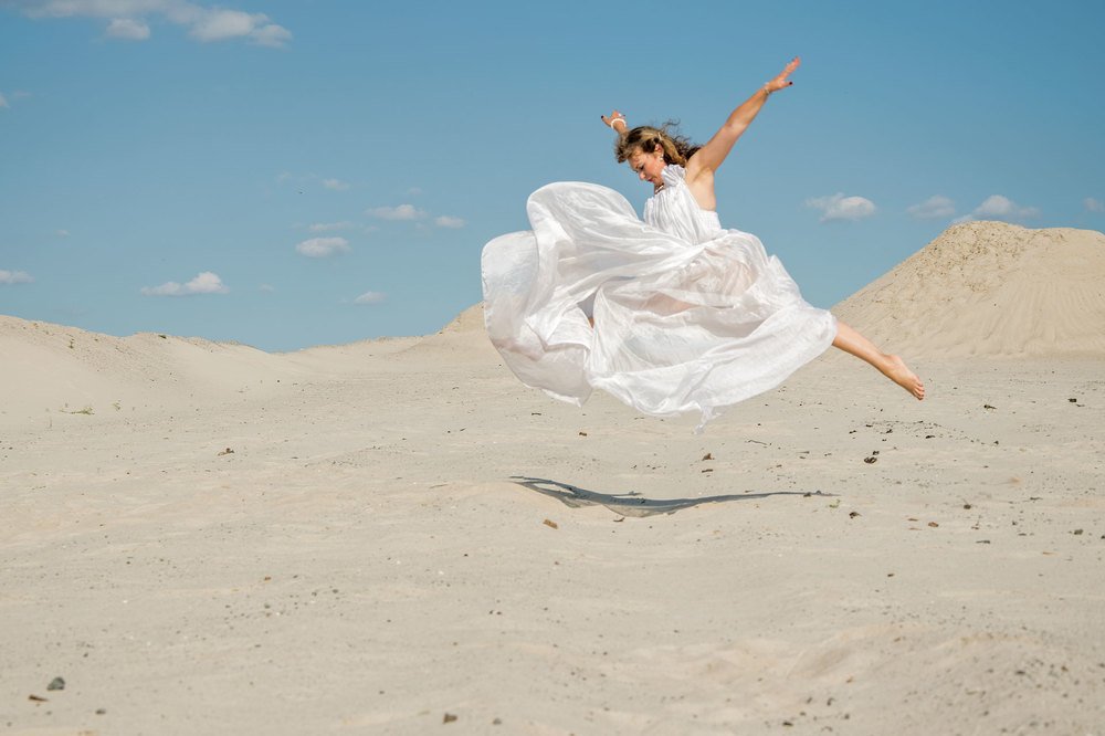 танец в белом.