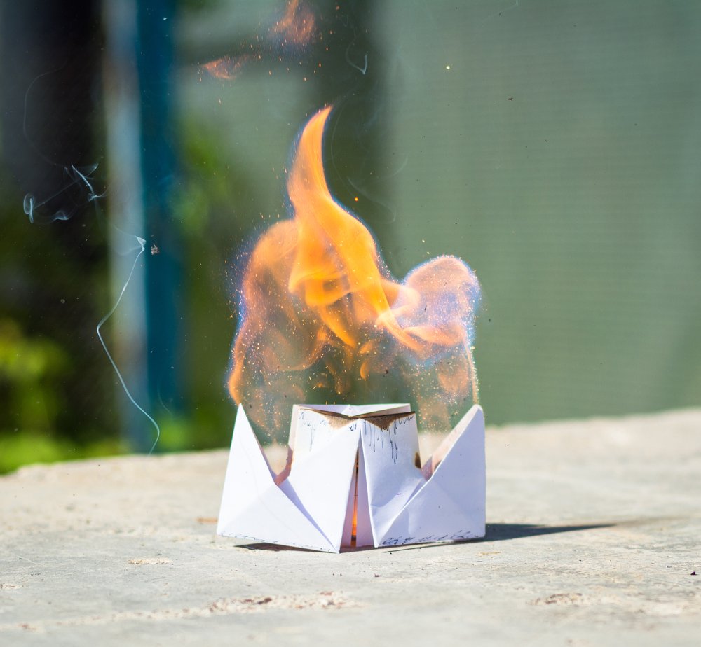 Трубы горят