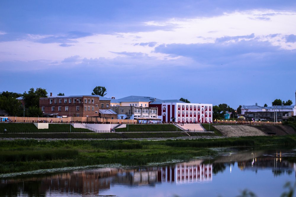 Вечерняя набережная