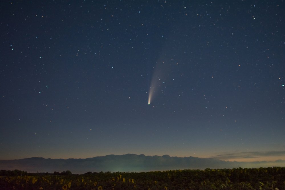 Комета NeoWise