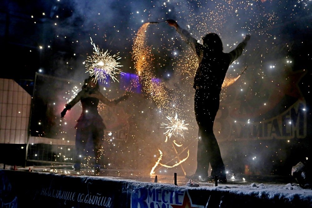 Если звезды зажигают