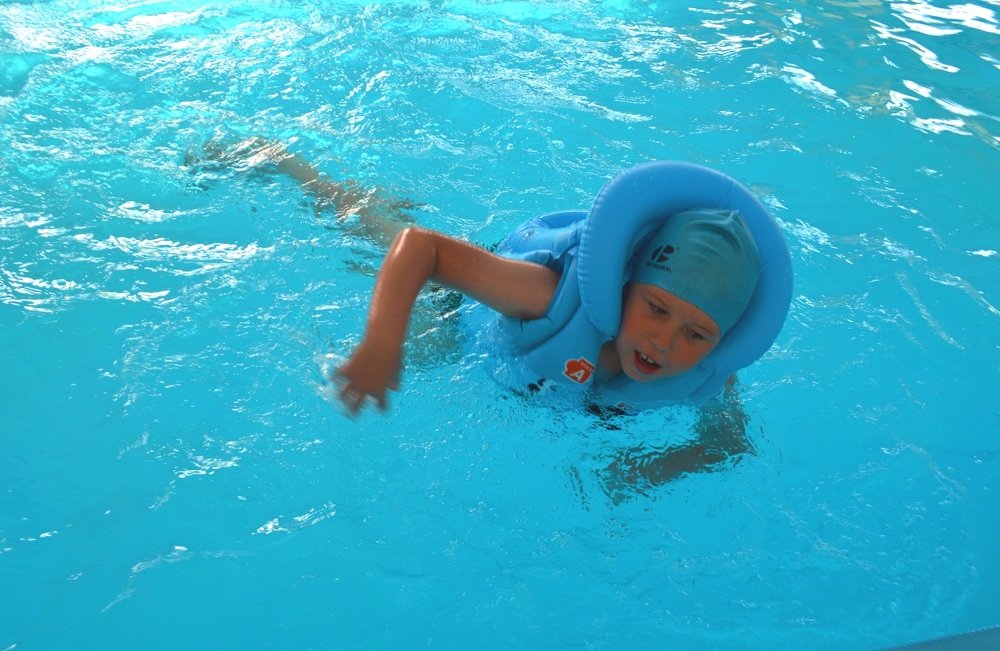 Юный пловец