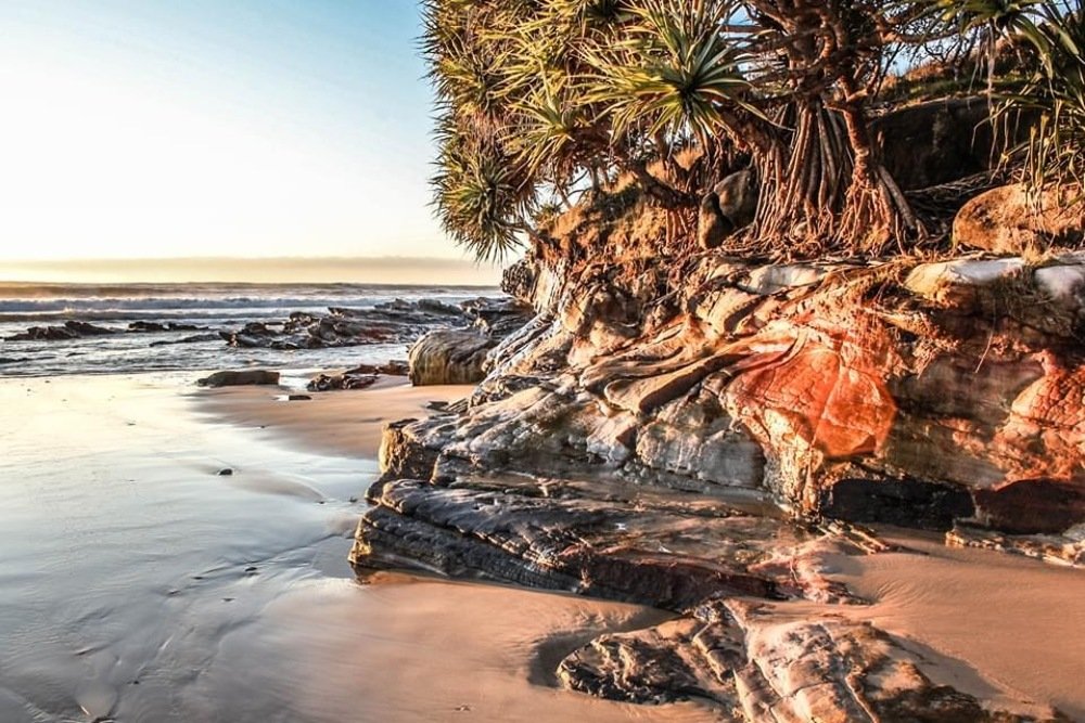 Colours of Chinamans Beach