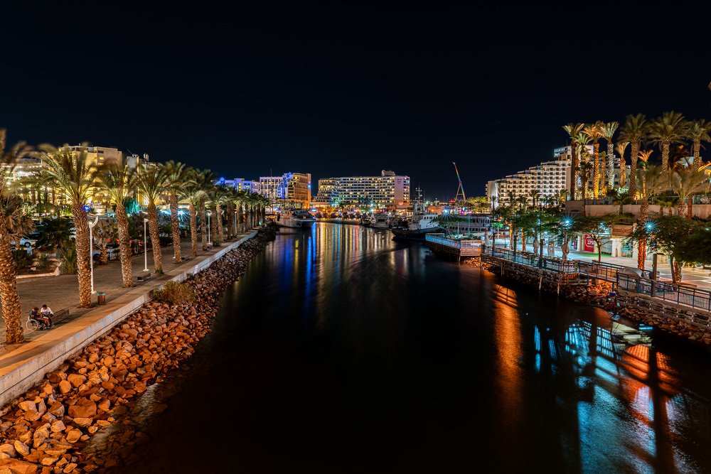 Photograph by Artur Tsvaygenbaum