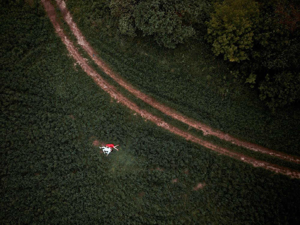 чырвонае з белым