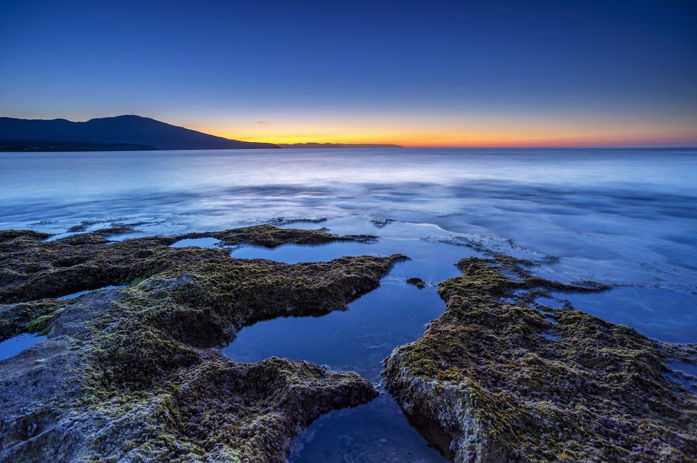 Photograph by METATLA NOUREDDINE