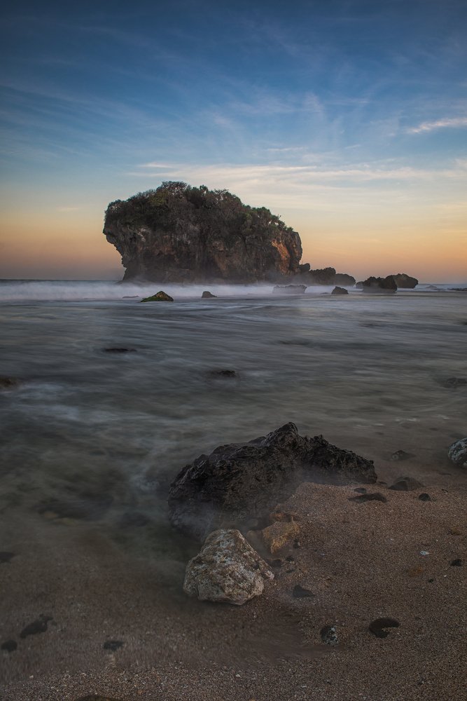 Photograph by Roland Andika Setiawan