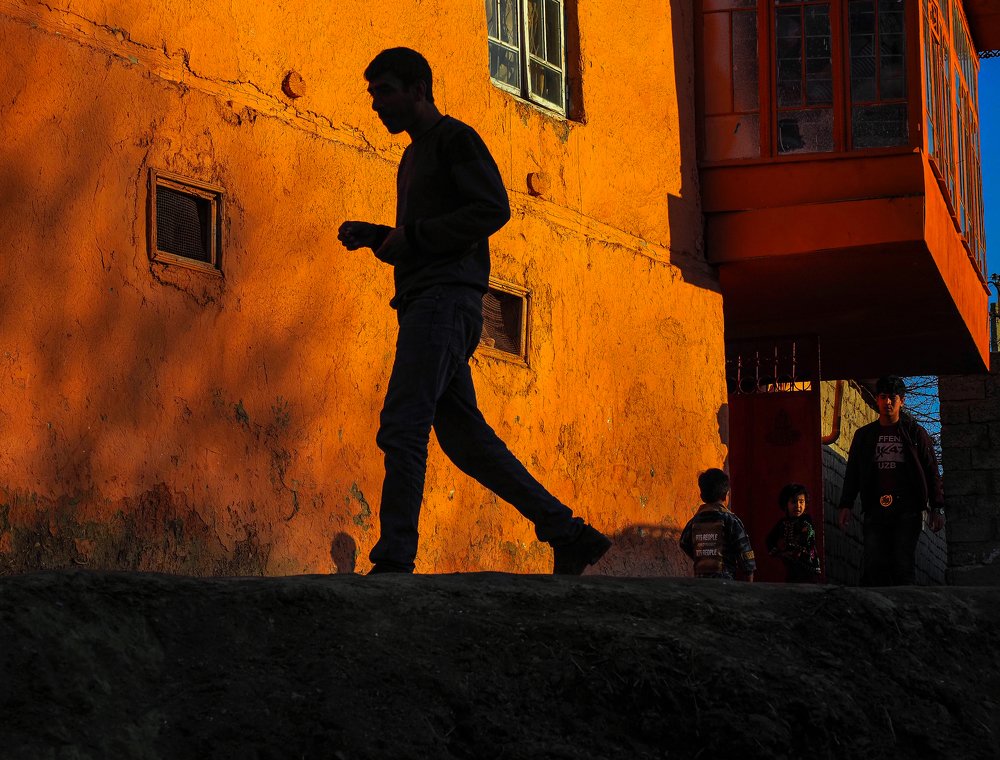 Люди и тени..