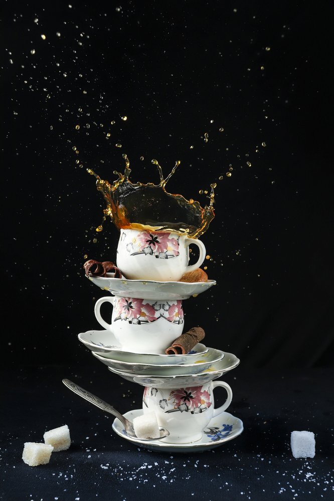 The Dancing Cups
